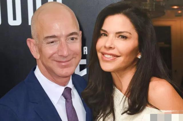 擅长和成功男士互动的淘金者，精通斩男术的首富情人桑切斯上位史