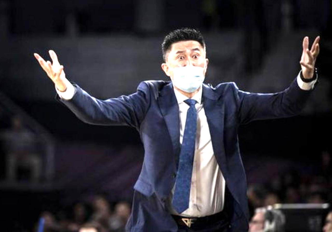 不要为狂胜而狂欢，50分的胜利来得太晚！男篮面临比赛残酷与鏖战