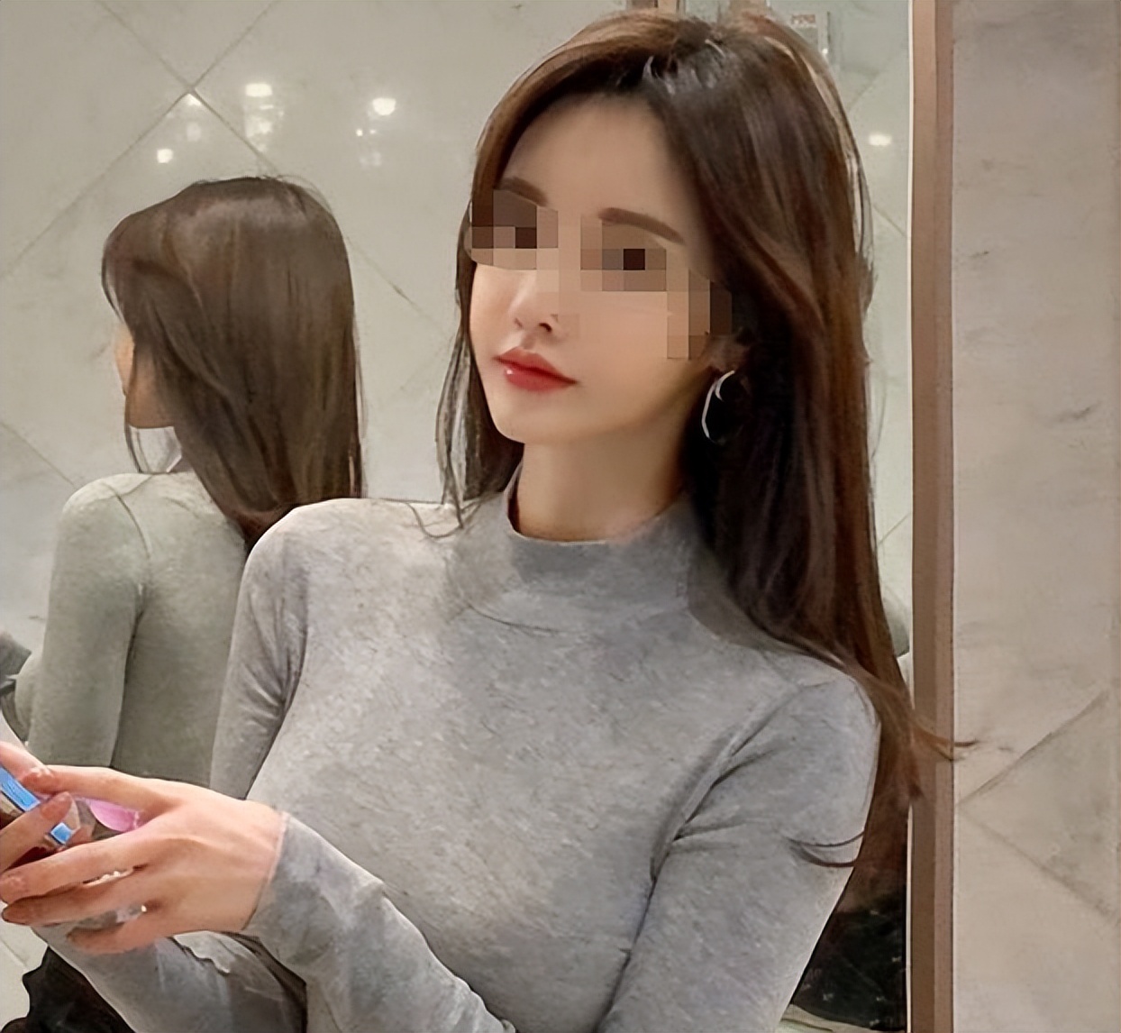 22年，榜一大哥砸钱和女主播约会，怒称感染性病和脚气，真相如何