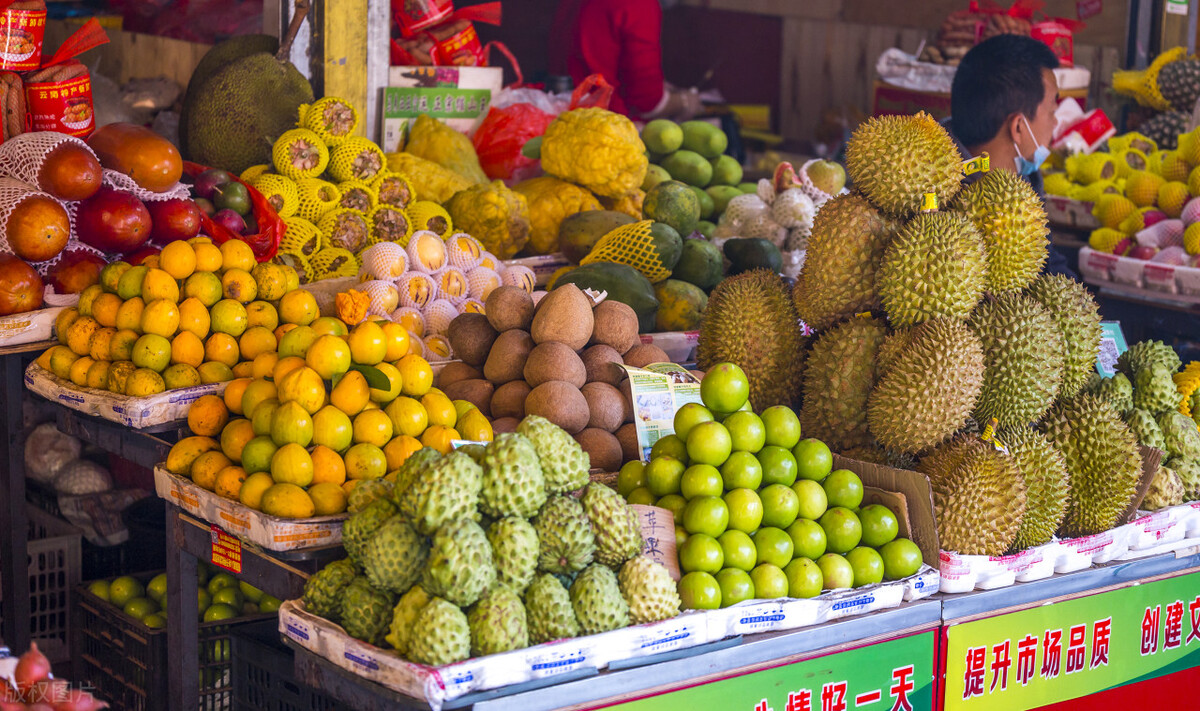 同一种水果便宜和贵的区别,现在水果店卖水果为什么这么贵