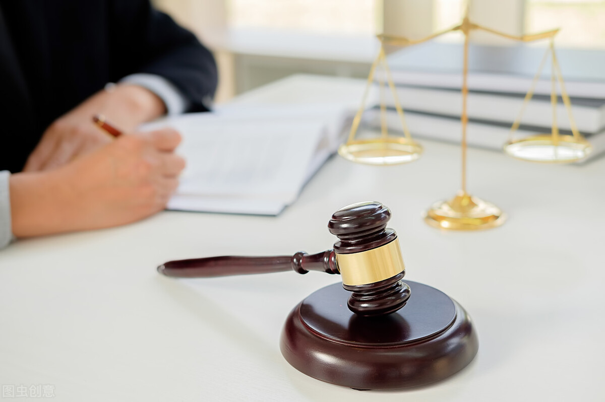 女子网购毒蛇被咬身亡，母亲追责索赔百万，买它究竟干什么用？