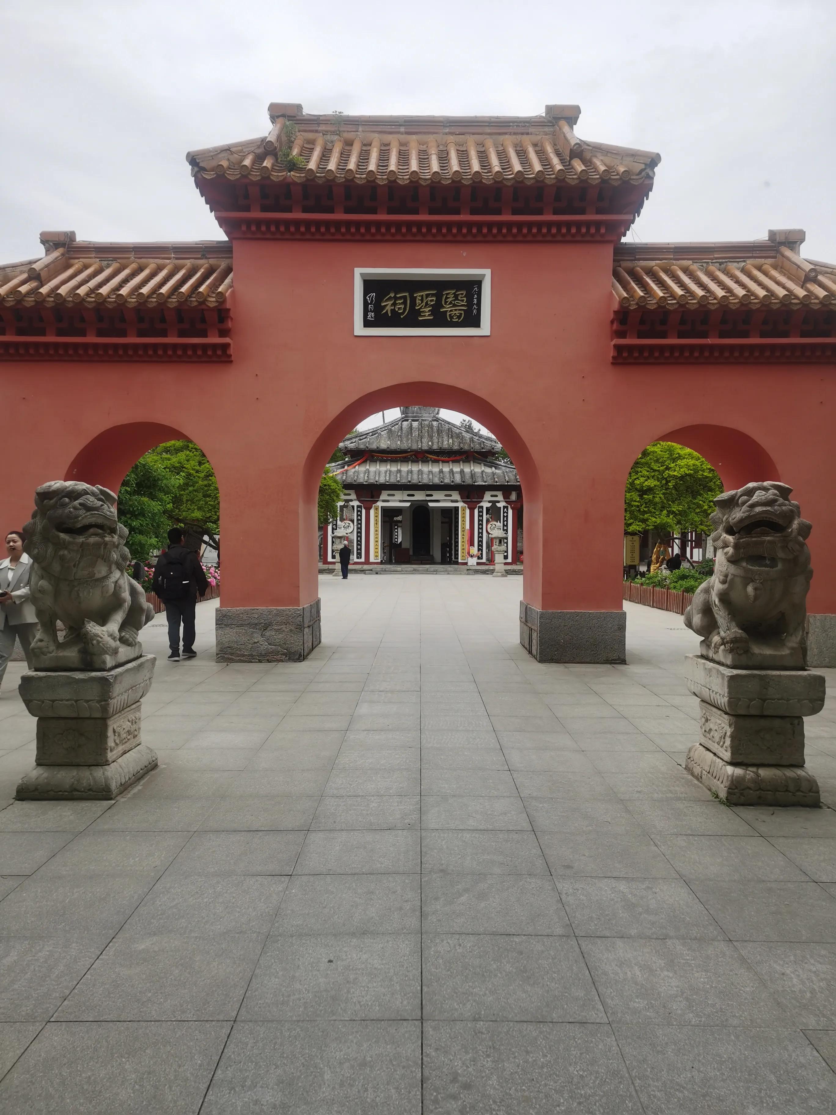 南阳印象龙展示设备有限公司,南阳印象婚纱摄影