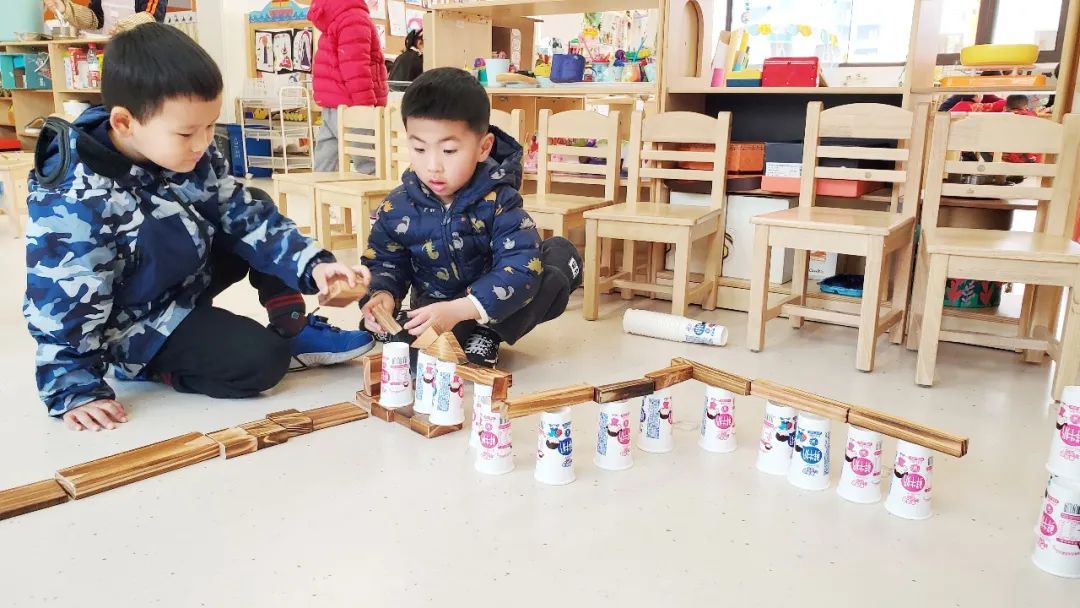 幼儿桥的课程故事,幼儿园优秀课程故事分享与解析