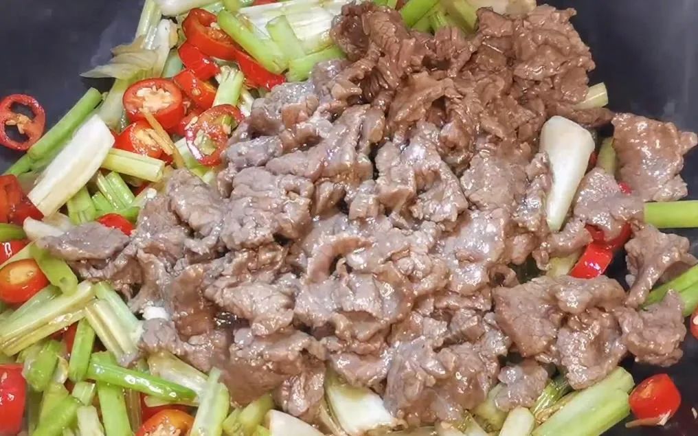 尽量常吃这两种高钾菜,5道高钾菜常吃手脚有劲