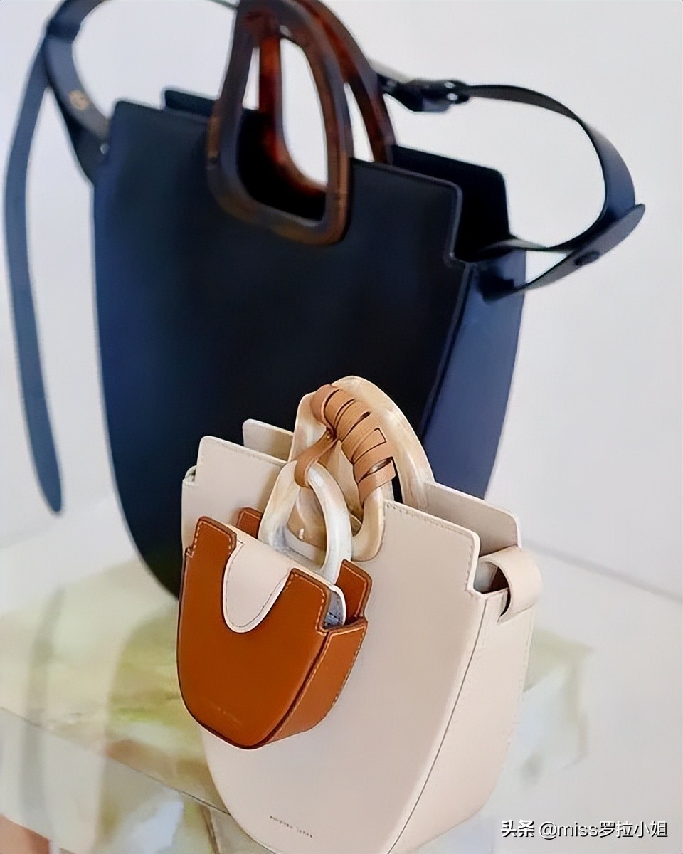 袁咏仪买名牌包包,袁咏仪同款小包