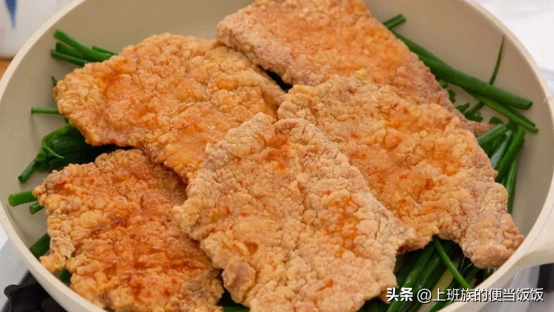 葱烧大排怎么做好吃？超详细步骤，真的巨简单