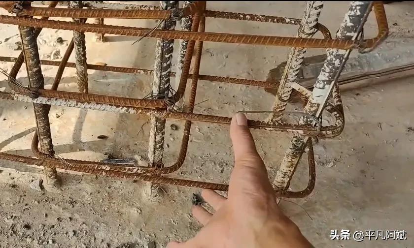 农村建房柱子模板重复使用,回乡建木房榫卯结构