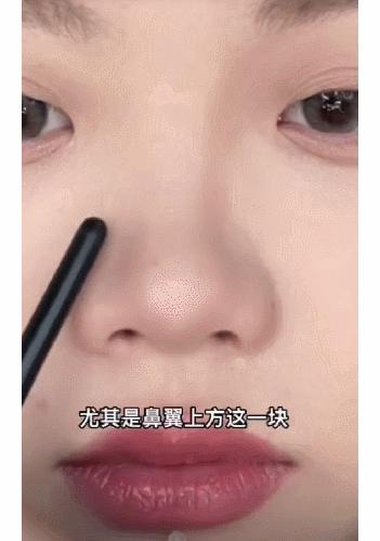 塌鼻子正脸好看,塌鼻子该如何变美啊