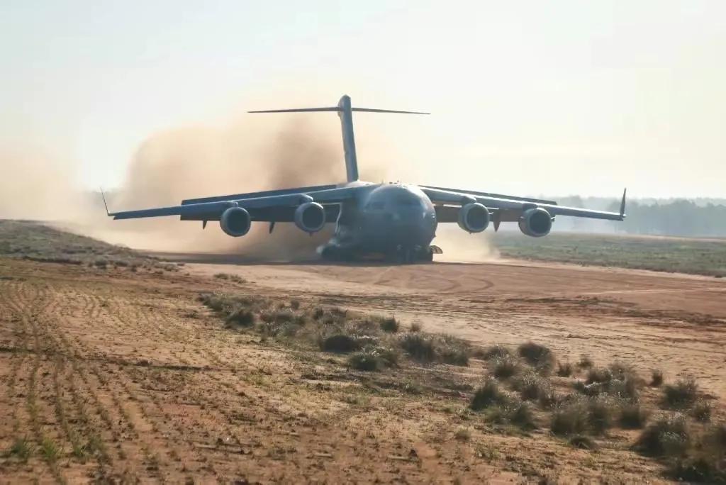 c17运输机给以色列运送物资,保加利亚将向乌提供援助