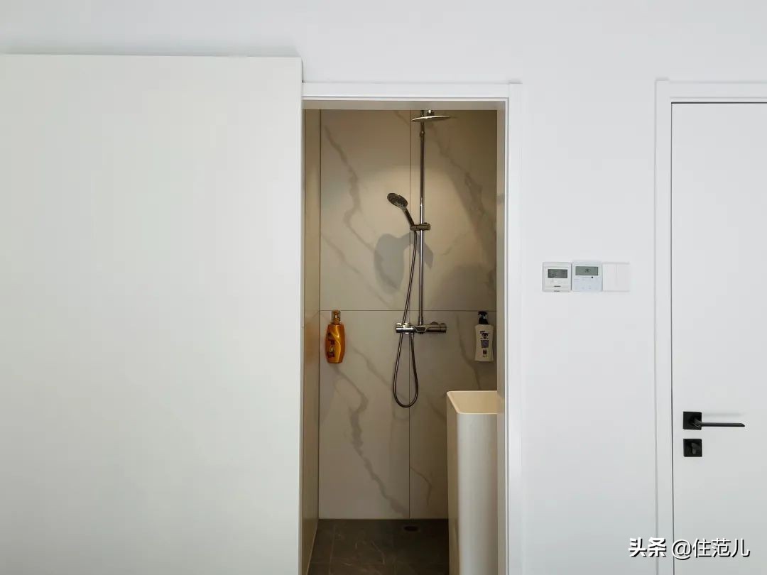 10平米家庭影音娱乐室健身房,8平米住6口人