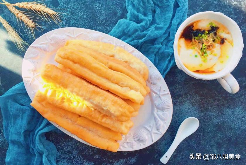 油条专用面粉炸油条的方法,炸油条要怎么发面才能炸出油条来