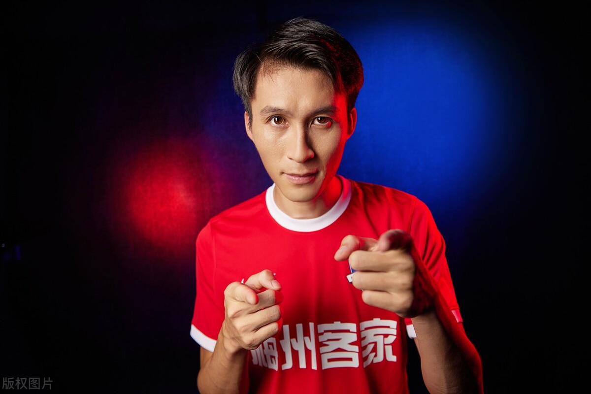 梅州客家足球俱乐部写真,梅州客家队海报