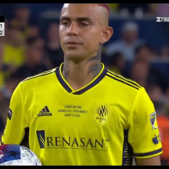 被爆头也值得,22人的点球,确实不多见,回顾直播时的惊心动魄