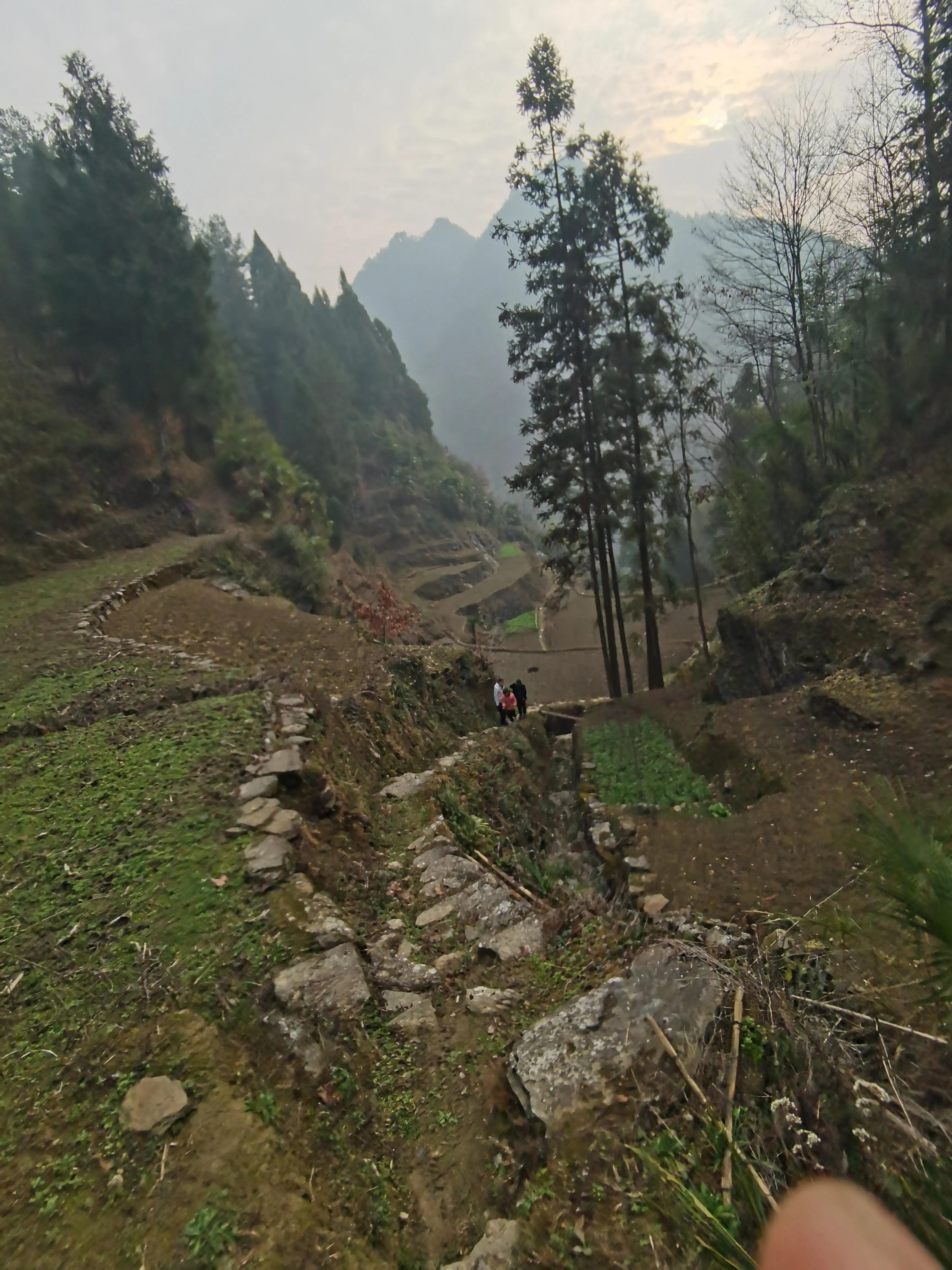 我家后面有座大山,我家后面有一座山用什么符号表示