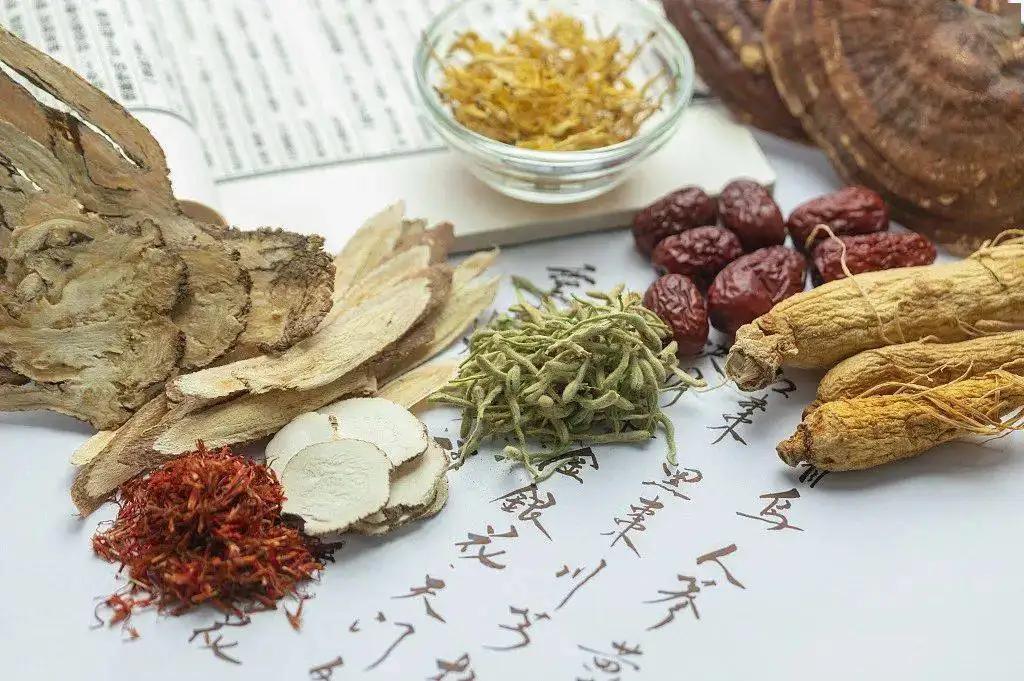 乳腺有增生，离不开肝郁、气滞、血瘀！我用疏肝散结法，化解增生