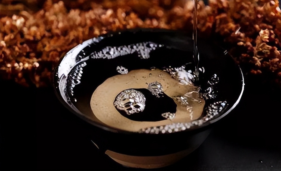 茅五剑不接地气的酒,老酒友公认口感不输茅五剑的白酒