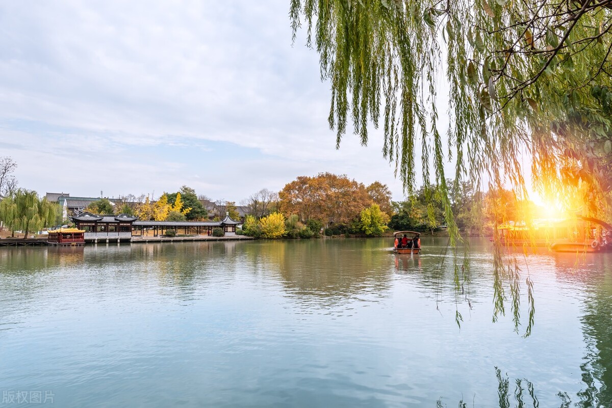 10首春游诗词看古人春天有多浪漫,十首最美春日诗词邂逅最美春愁