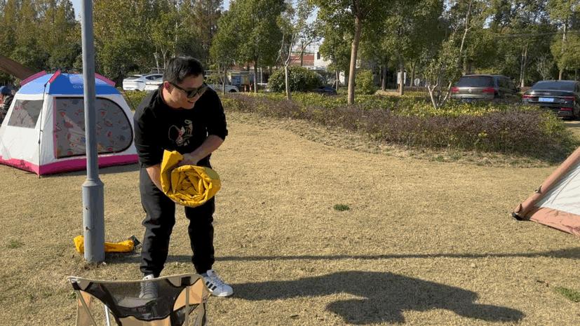 户外露营睡垫选蛋巢还是气垫,户外露营过夜买多厚的睡垫合适