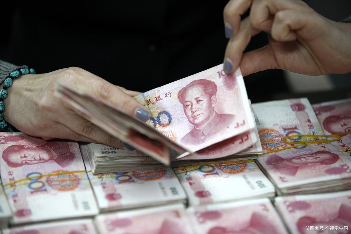 拥有大量现金的人或将难入眠,2022年手握大量现金的人是好事