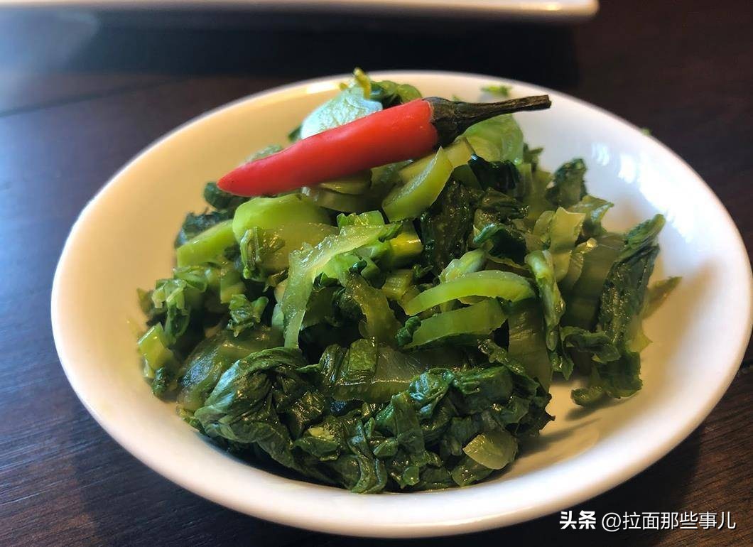 雪里红梅干菜区别,梅干菜是不是雪里红晒的