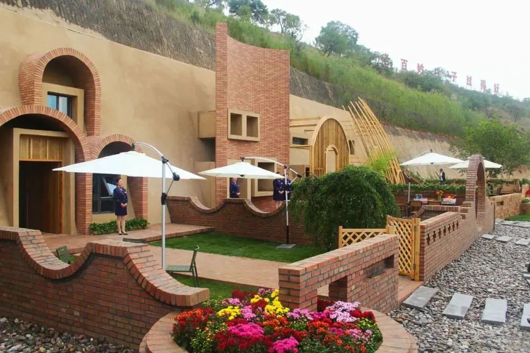 不出兰州，最快半小时到达！这个夏天，总要来趟榆中吧！