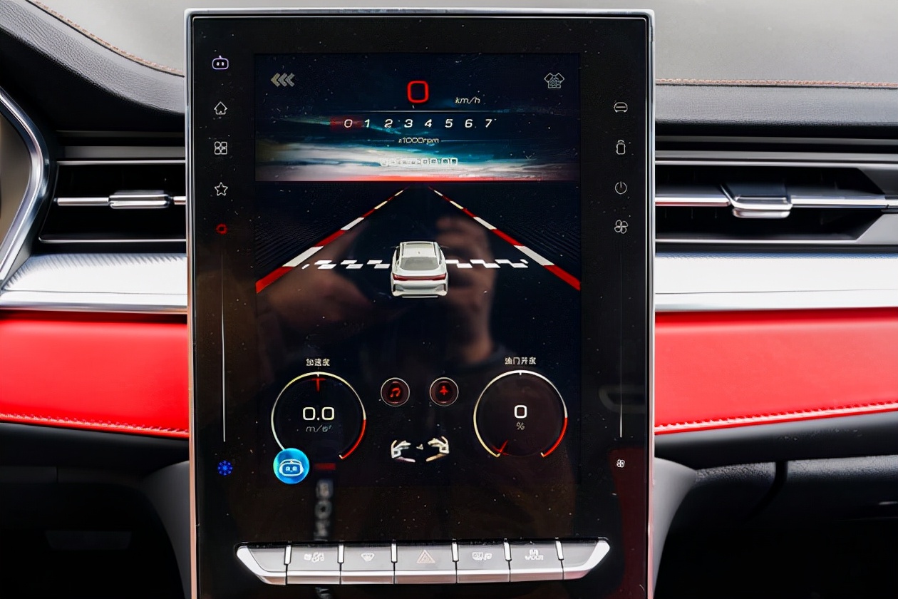 大众思皓曜2021款6座中配落地价,思皓曜和奕炫max暗夜破晓版哪个好