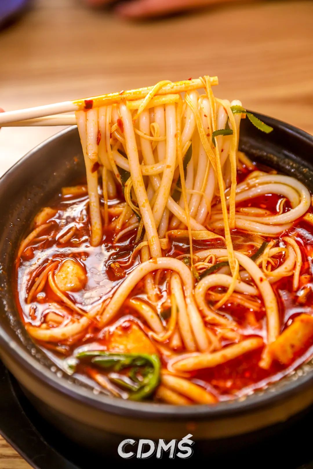 嗦粉成都美食,成都美食嗦粉