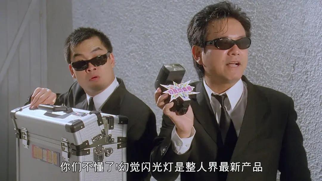 大长腿晶女郎+“过气”动作明星，这组合想不烂都难