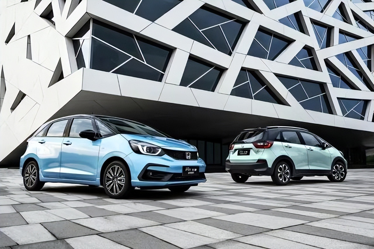 没有大屏幕、没有天窗9.68万起的飞度無限MUGEN版贵吗？