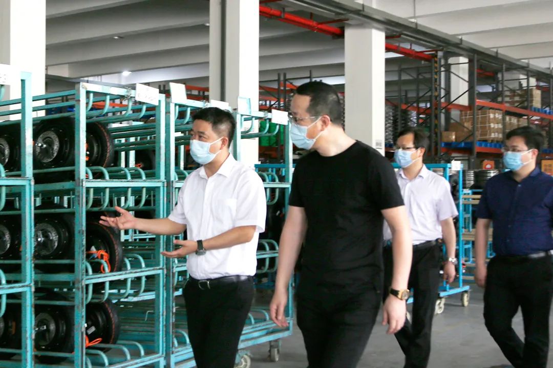 电动车台铃新日绿源爱玛,绿源新日爱玛和雅迪哪个性价比高