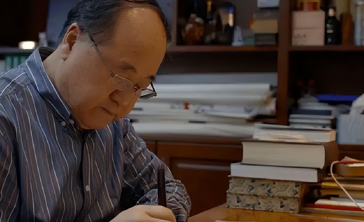 莫言诺奖巨作《丰乳肥臀》：描写尺度到底多大胆？使它一度成*书禁**