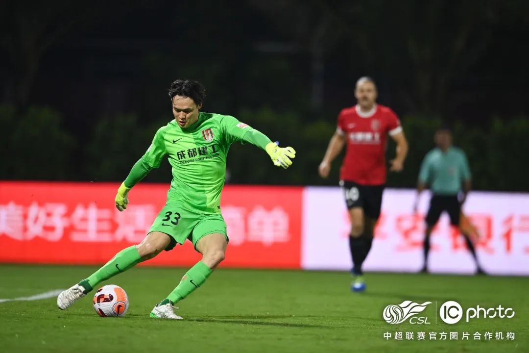 战报丨理查德头球造险，成都蓉城0-0河南嵩山龙门