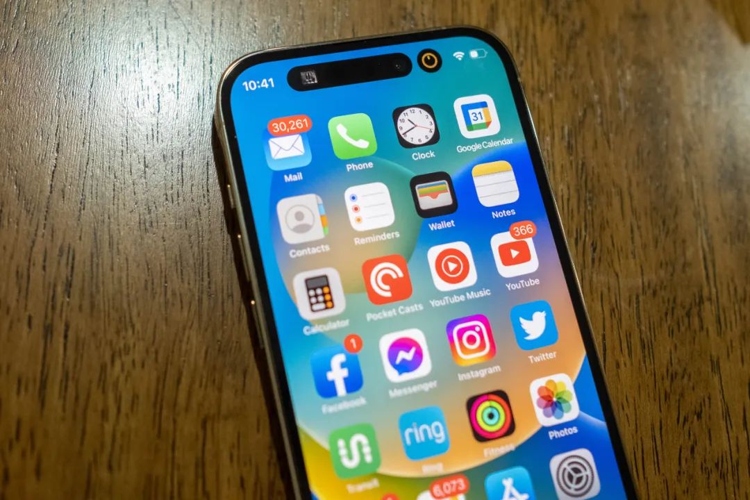 ios16.1.2系统建议更新吗,ios16.1.2更新之后有什么注意的吗