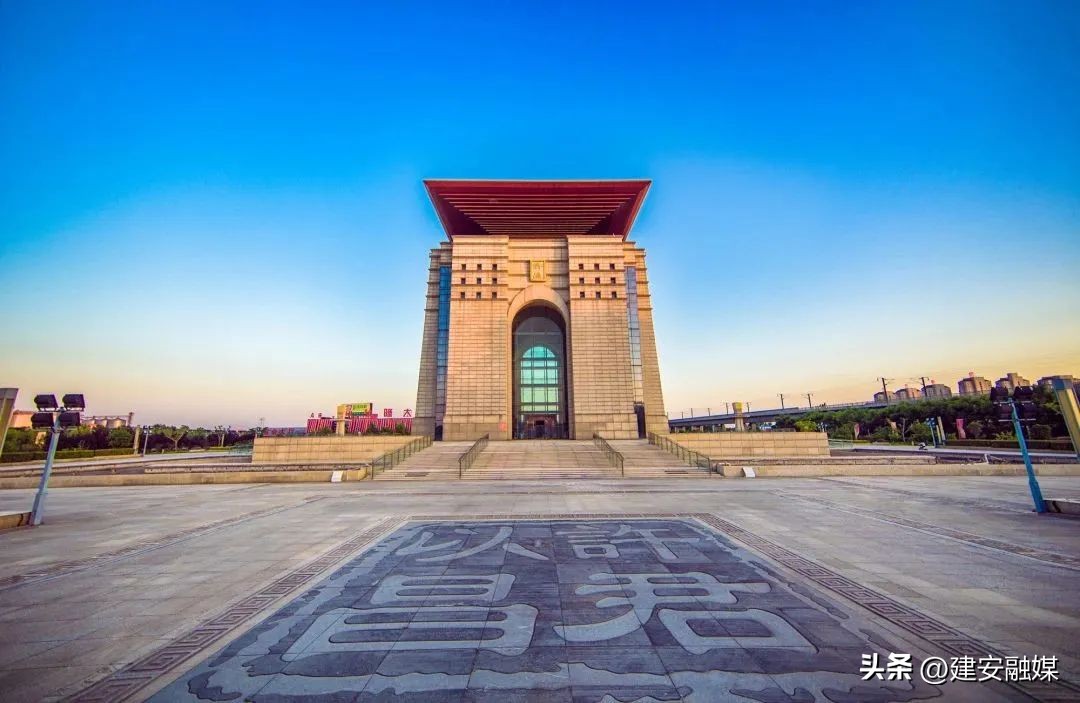 许昌：把所有开关拨到“拼经济”！