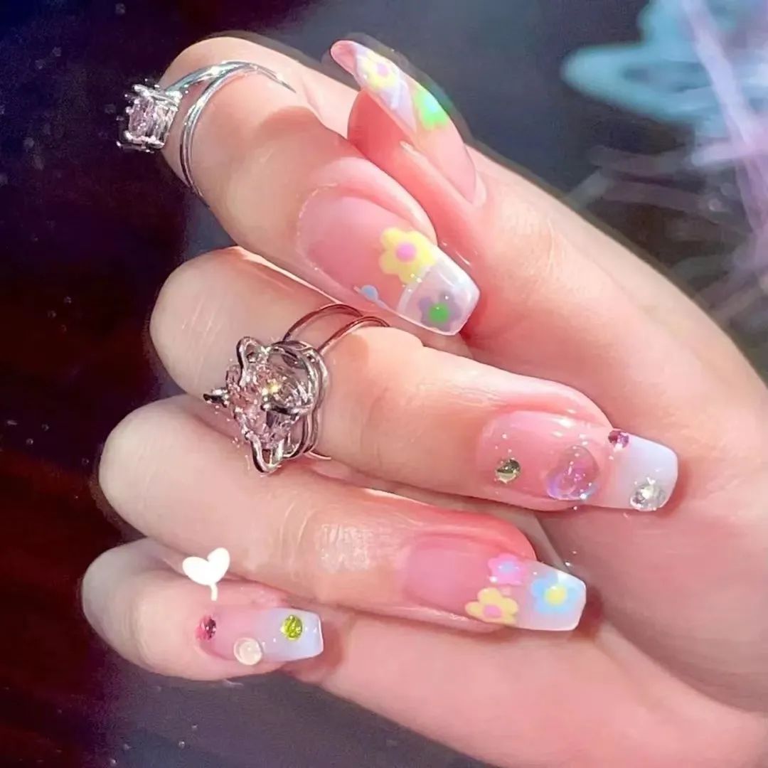 沈阳美甲化妆技术培训学校推荐,沈阳美甲高级感