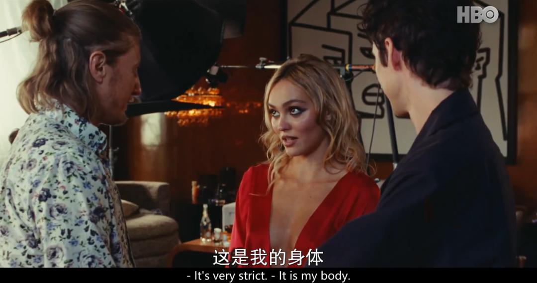 她这一脱，喜提史上最烂