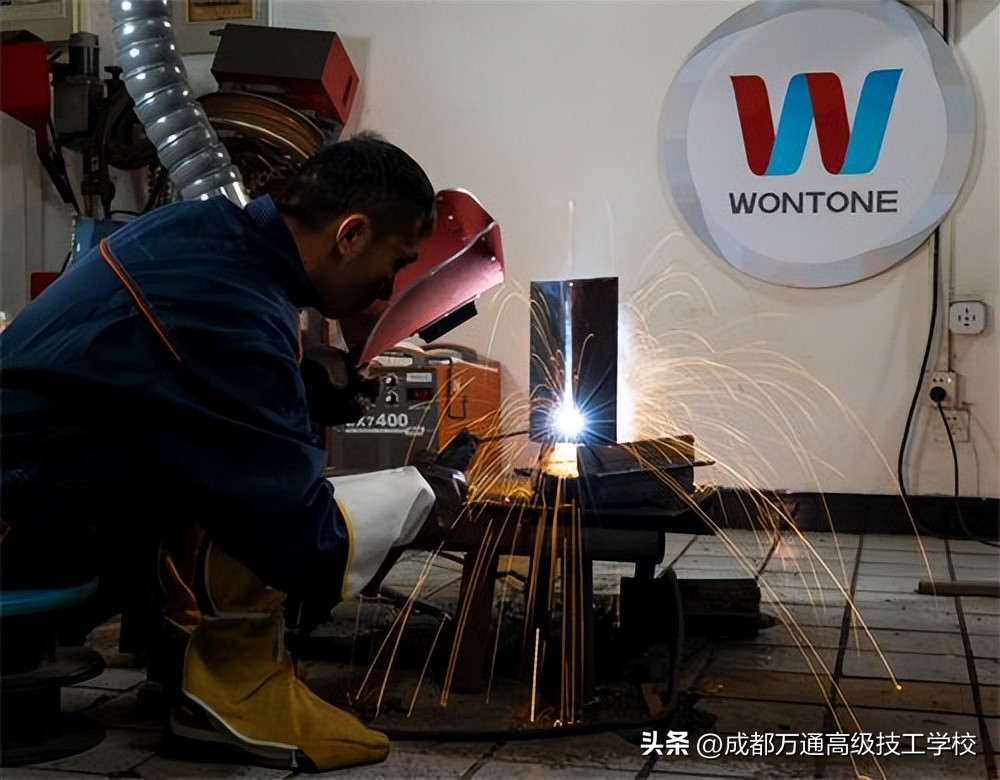 成都焊工培训多少钱,成都焊工免费培训学校