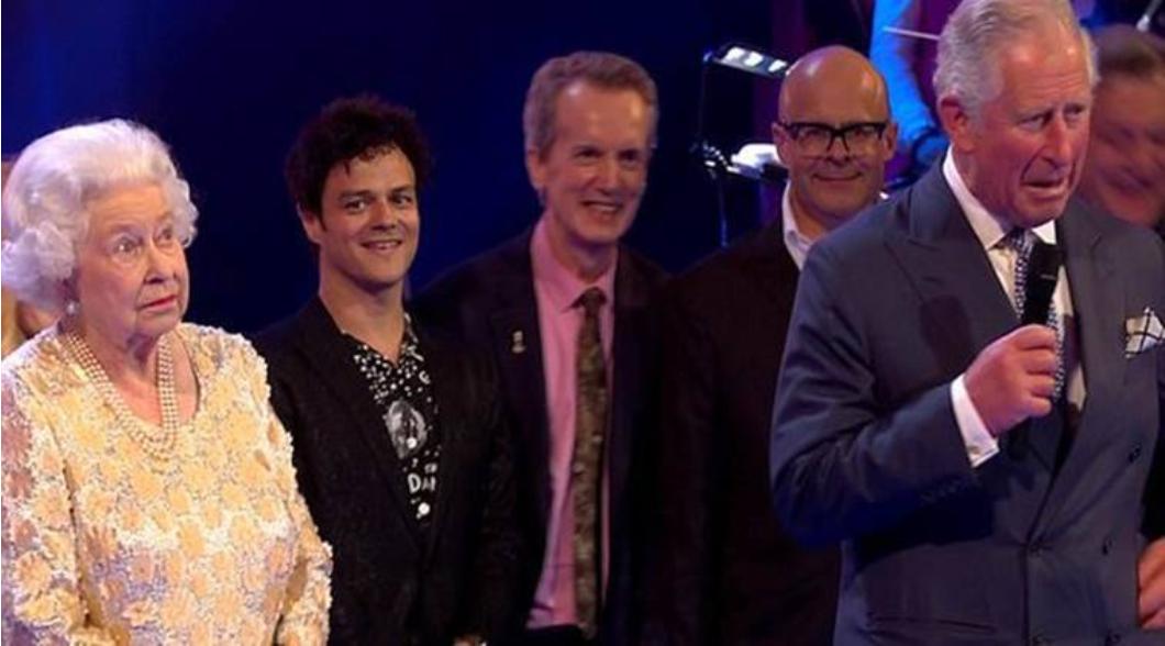 102岁的老奶奶走了,又可爱又有脾气的老奶奶