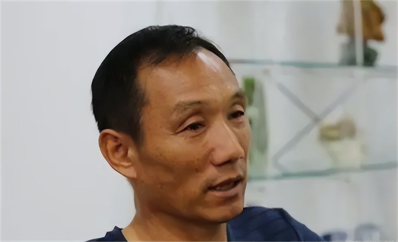 前国脚孙贤禄和贝利互换球衣,孙贤禄最新消息