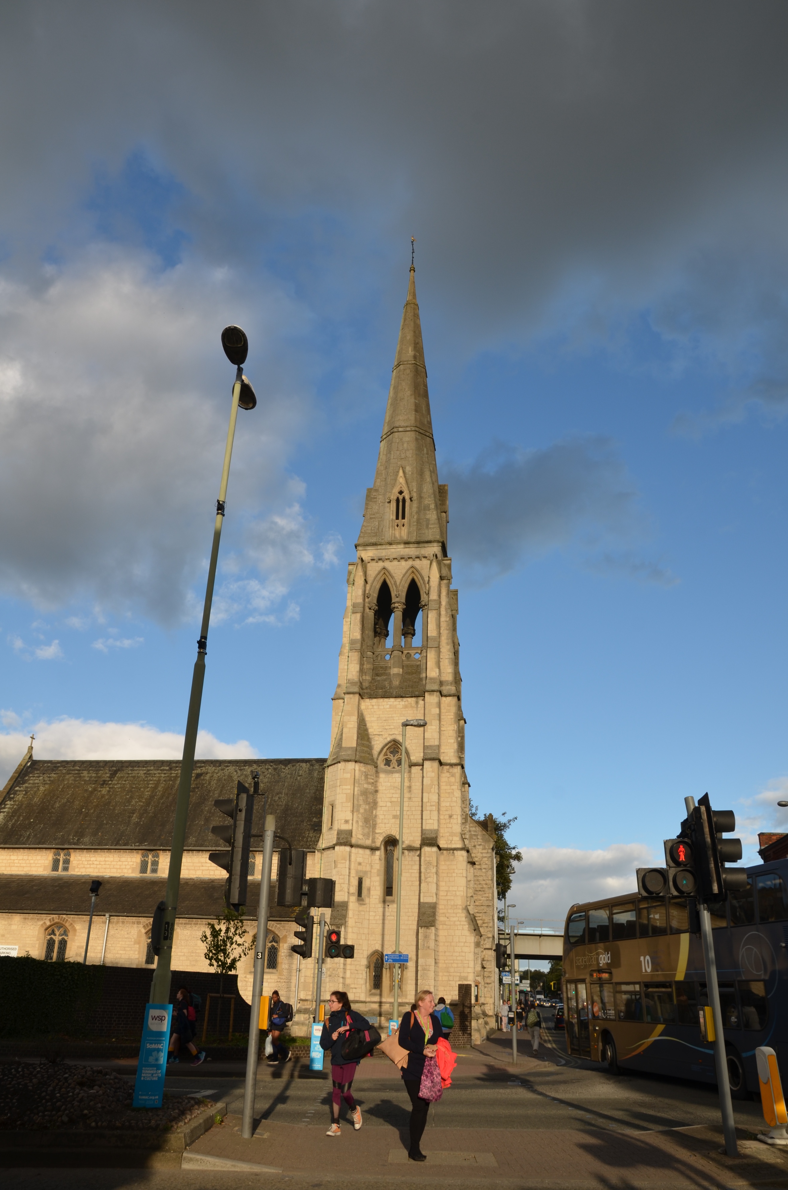 英国切尔滕纳姆绘本,普利茅斯vs切尔滕纳姆