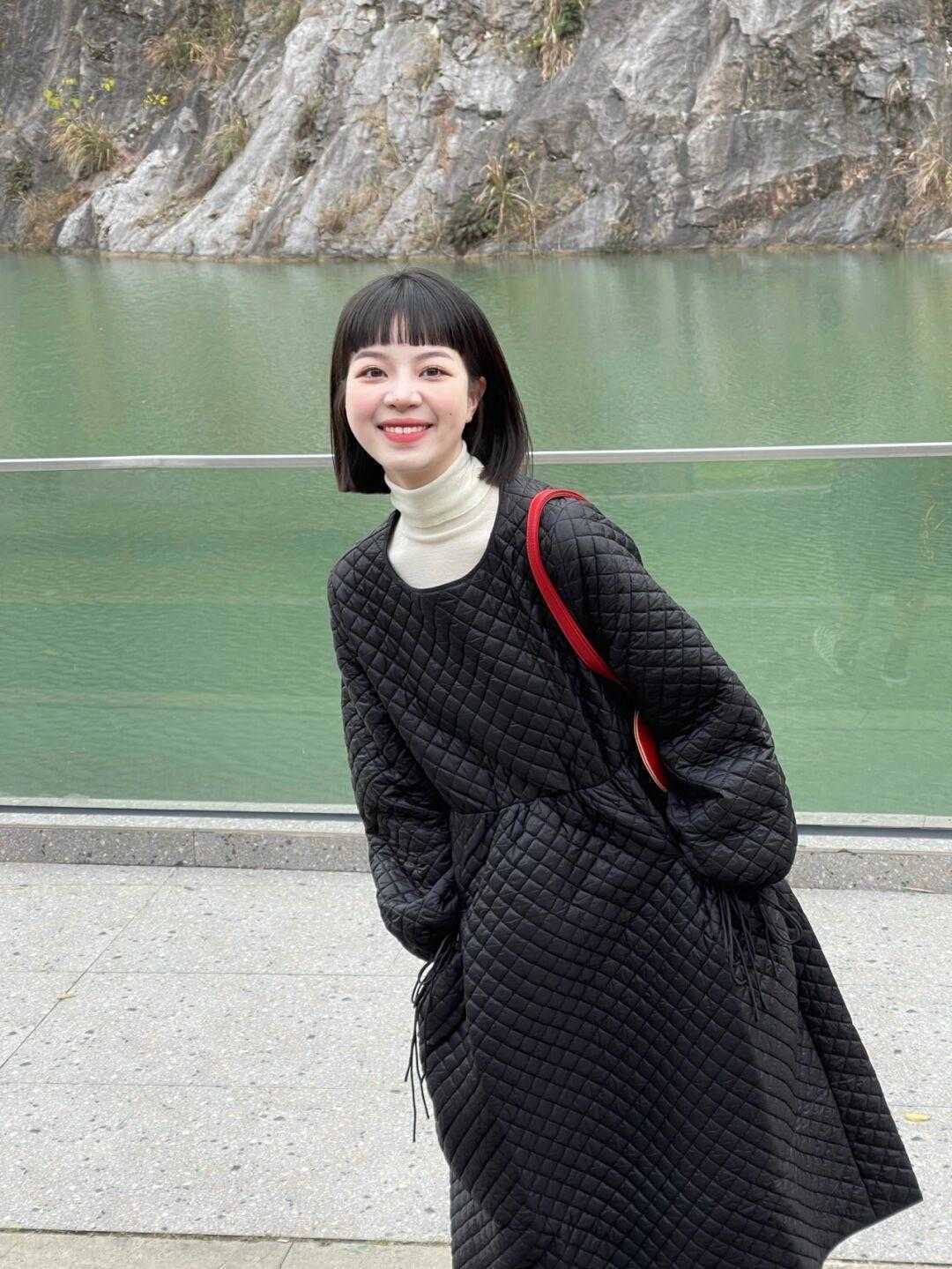 今年流行羽绒服连衣裙,羽绒裙新款连衣裙