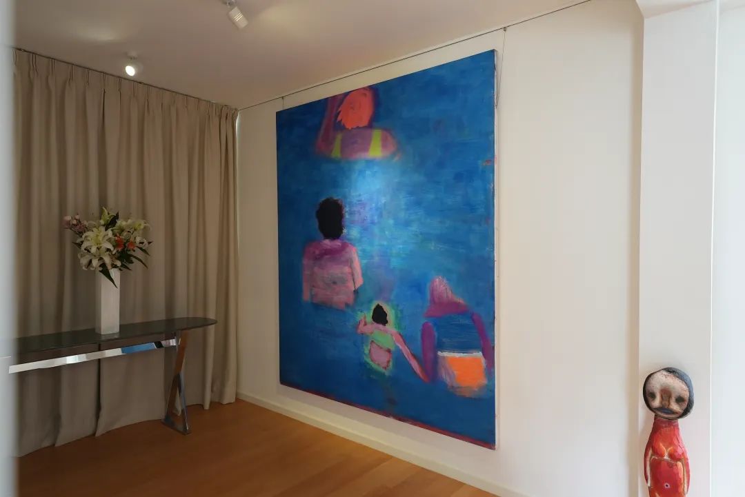 亚洲顶级藏家的4层海滨之家：挂满30件珍藏，审美一流