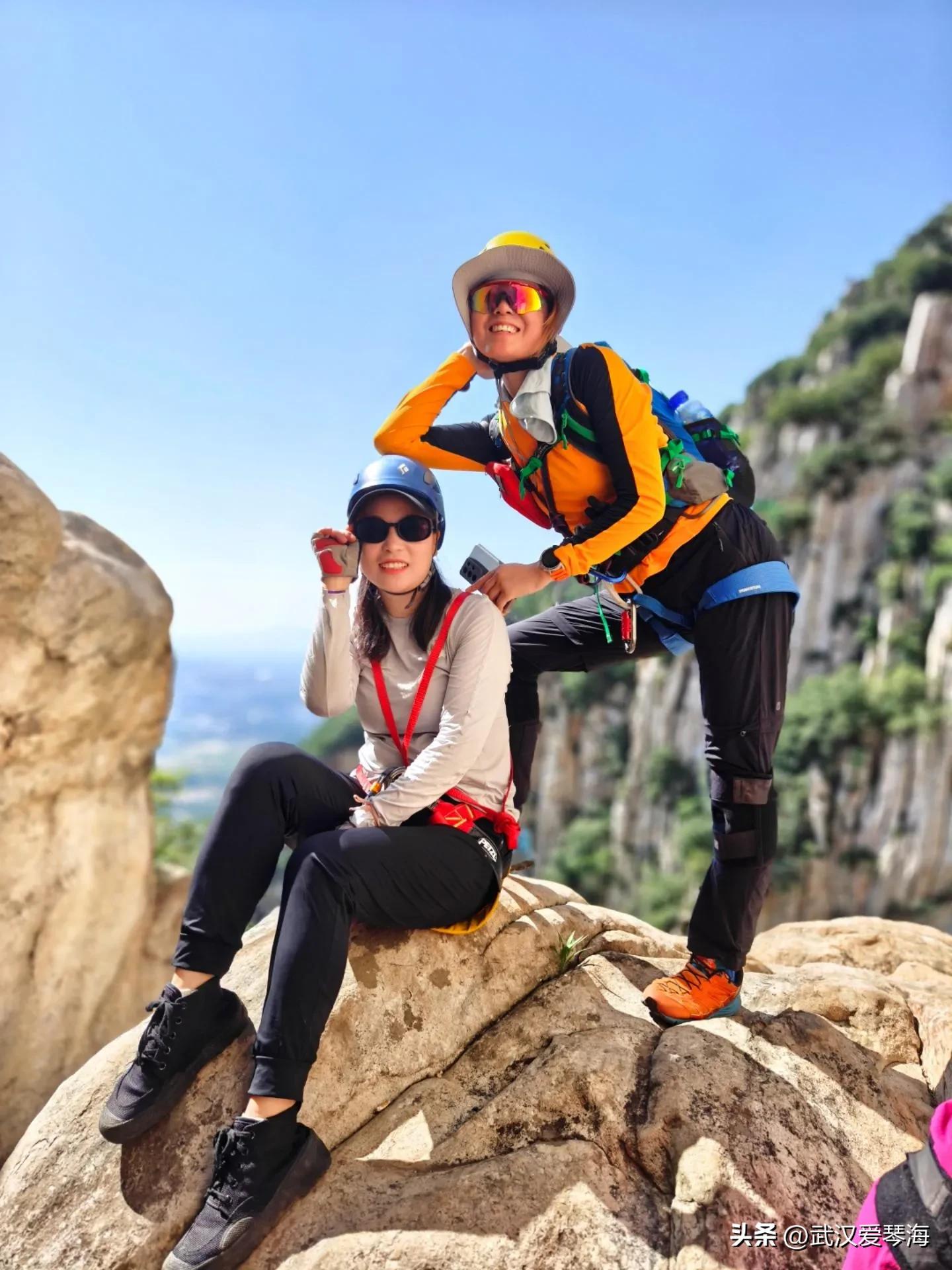 嵩山鱼道鱼脊线全景,嵩山虎头崖攀爬