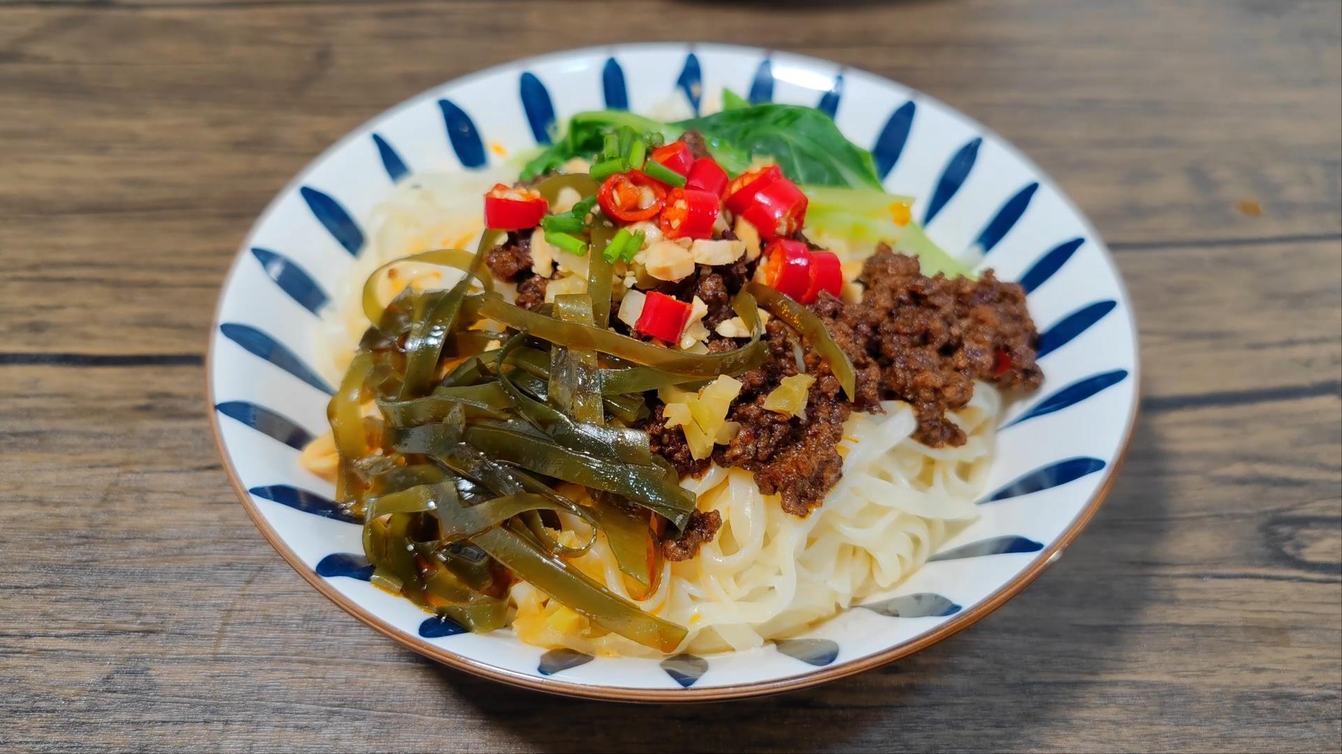 爱吃面条的收藏教你简单做法,爱吃面的要收藏教你杂酱家常做法