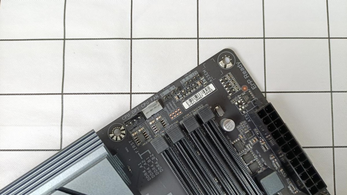 显卡价格还是没降,显卡价格不降