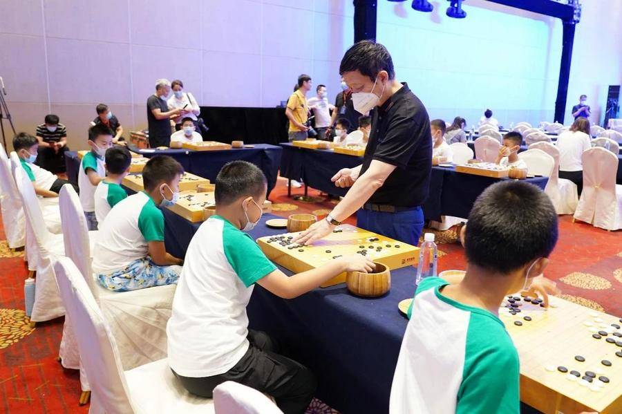 聂卫平中日擂台赛十一连胜,聂卫平擂台赛13连胜