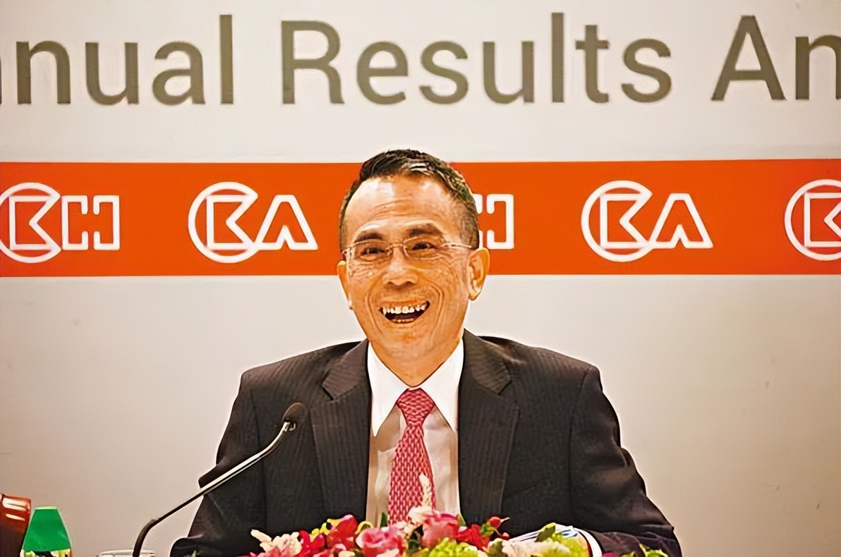 学习李嘉诚投资智慧，撤！接近达成协议，为退出英国电讯市场铺路