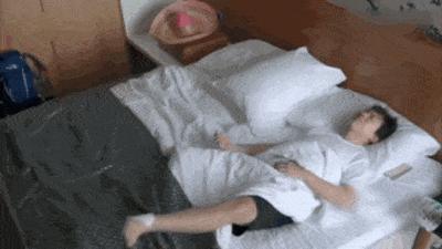 受疾病折磨的名人,受病痛折磨的五位明星