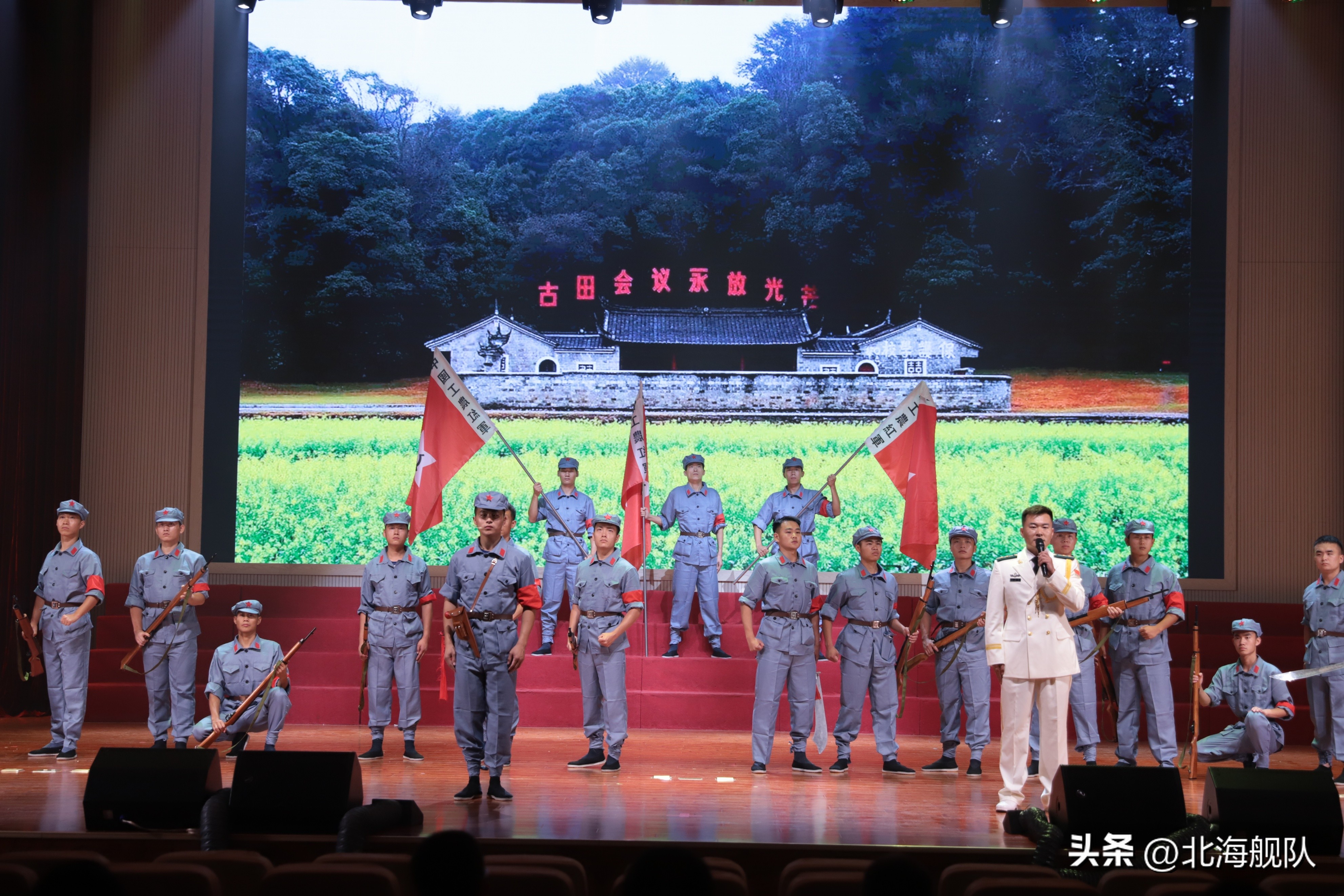 沉浸式舞台演出精彩上演,这场表演确实很震撼