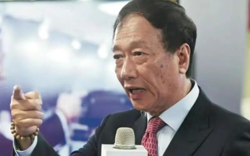 郭台铭:原配离世直呼上帝不公,却转身娶了比儿子大两岁的小娇妻